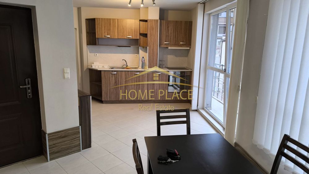 Дава се под наем Четиристаен апартамент в Варна, Колхозен пазар - 120 кв.м за 663 € - Снимка #3