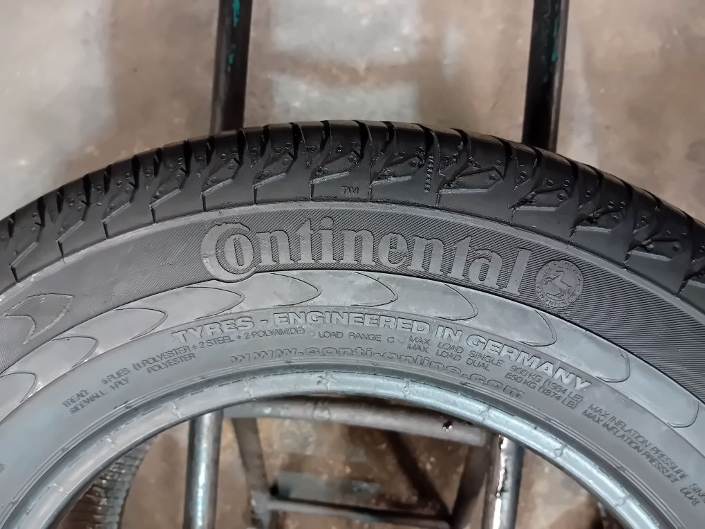 215 65 R 15 C Continental iarna