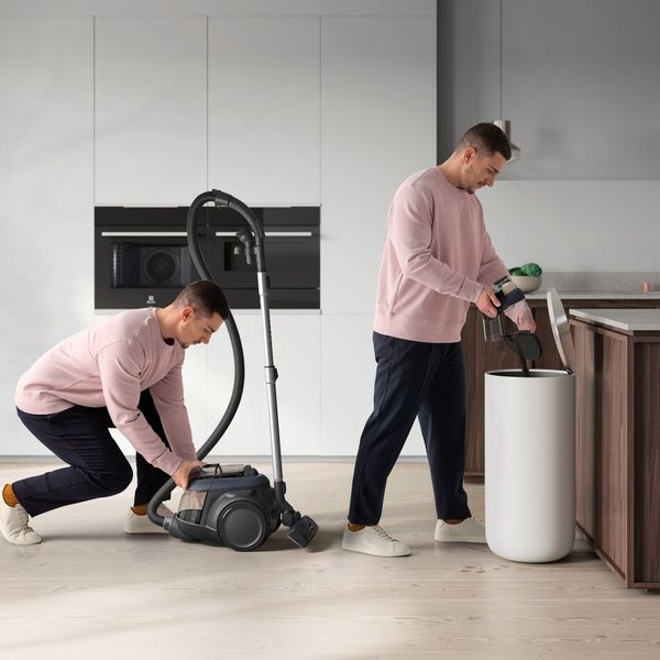 Безмешковый Пылесос Electrolux