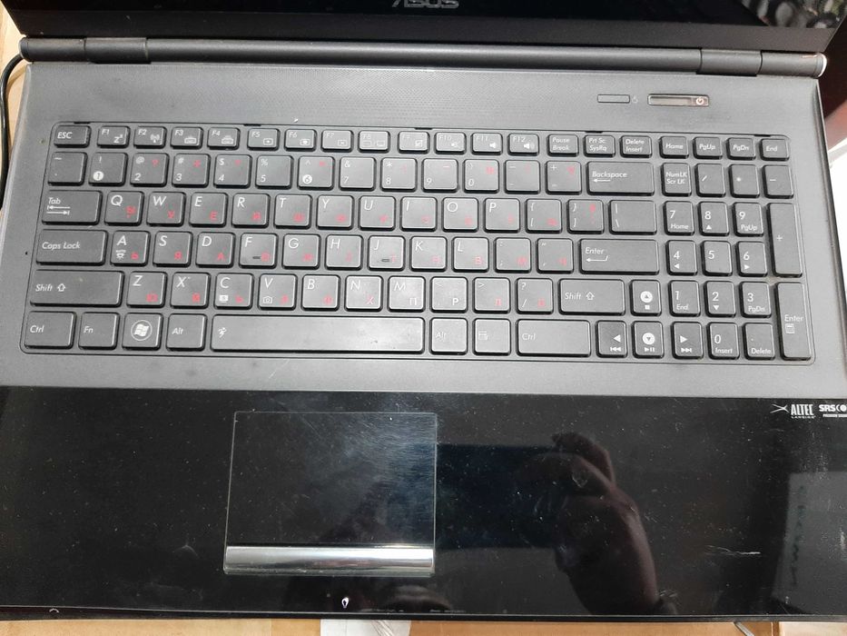 Лаптоп Asus N50v