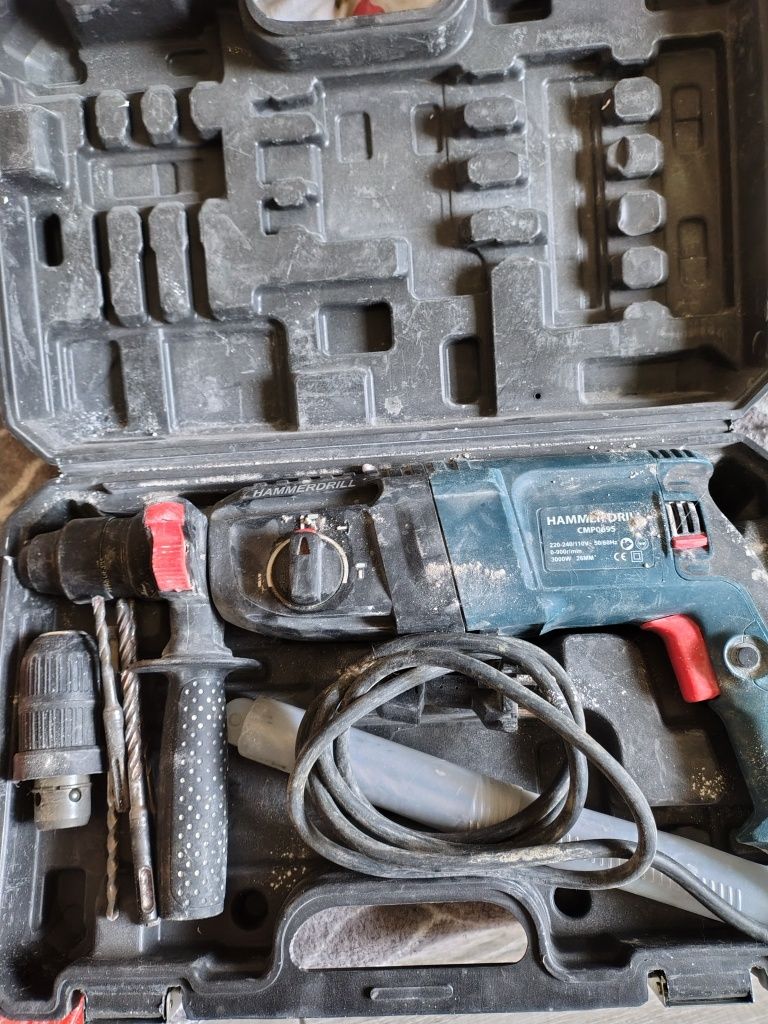 Bormașină cu percuție Hammerdrill