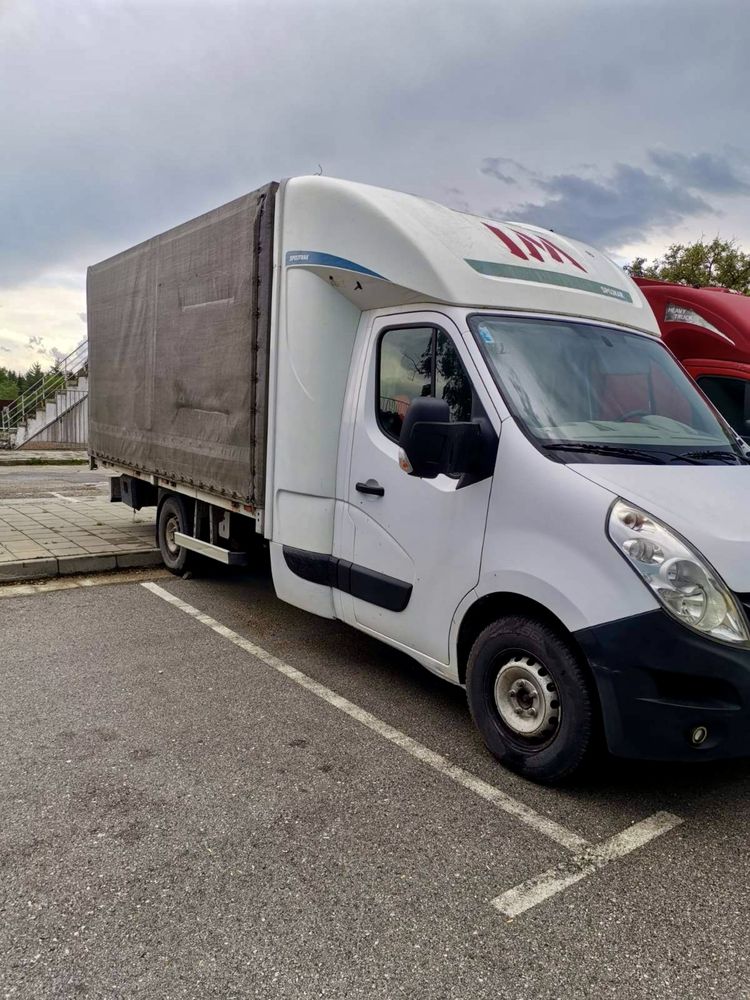 Товарен бус Renault Master