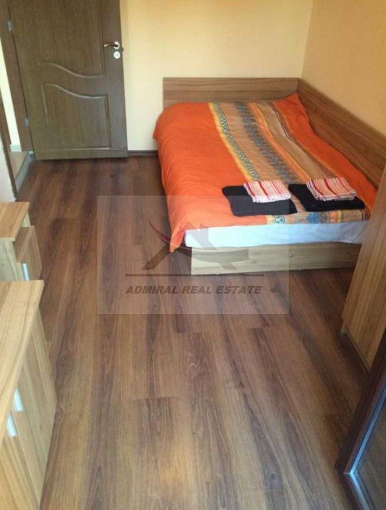 Дава се под наем Етаж от къща в Варна, Център - 70 кв.м за 800 € - Снимка #2