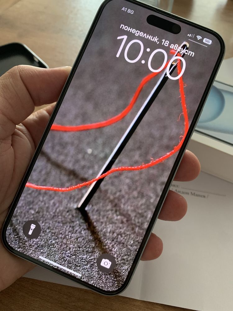 Продявам Iphone 15 Plus - перефктен.92 процента батерия