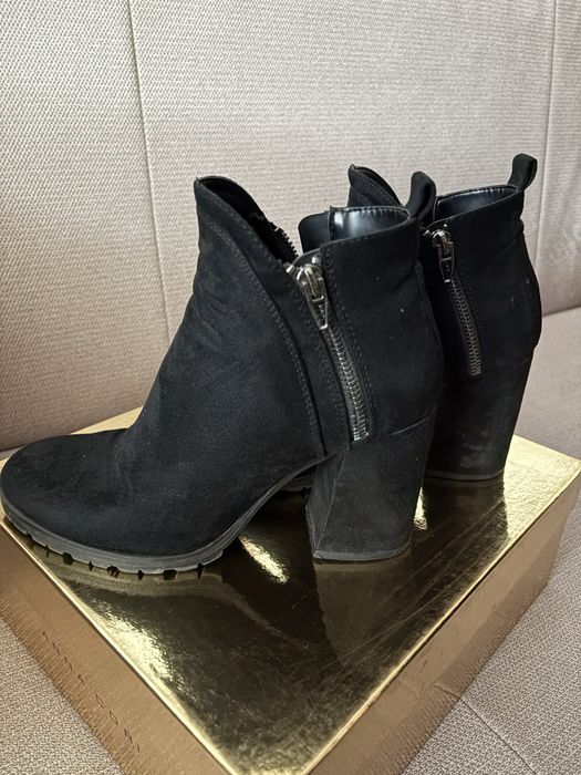 Botine Bershka piele ecologica