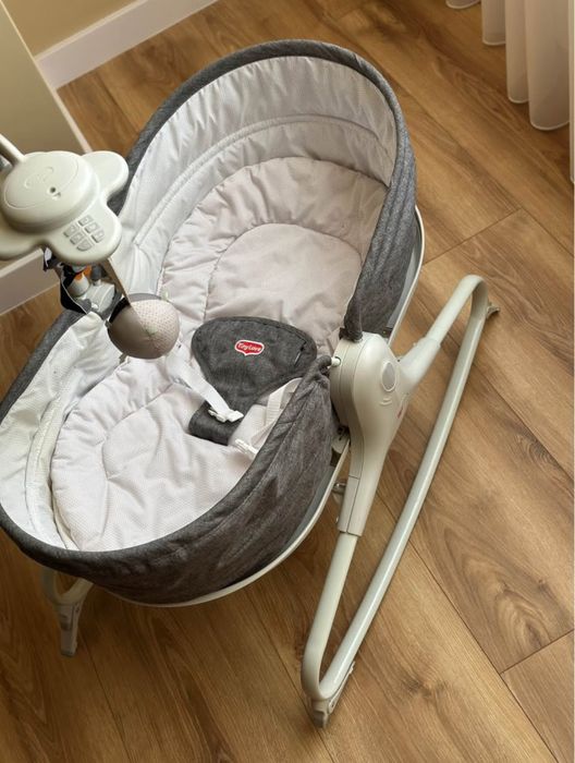 Balansoar pentru bebelusi cu functie de dormit