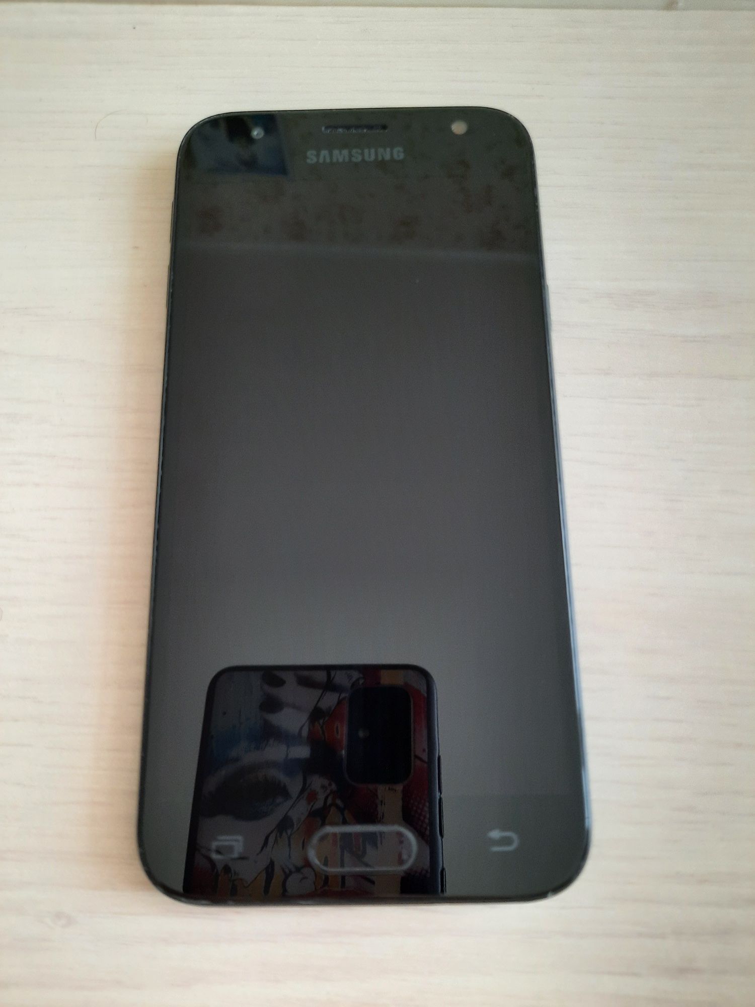 Продам Samsung J3 телефон
