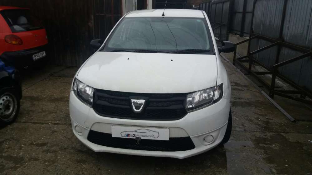 Sandero 2015 1.2 16v dezmembrari piese dezmembrez orice piesa 8000 km