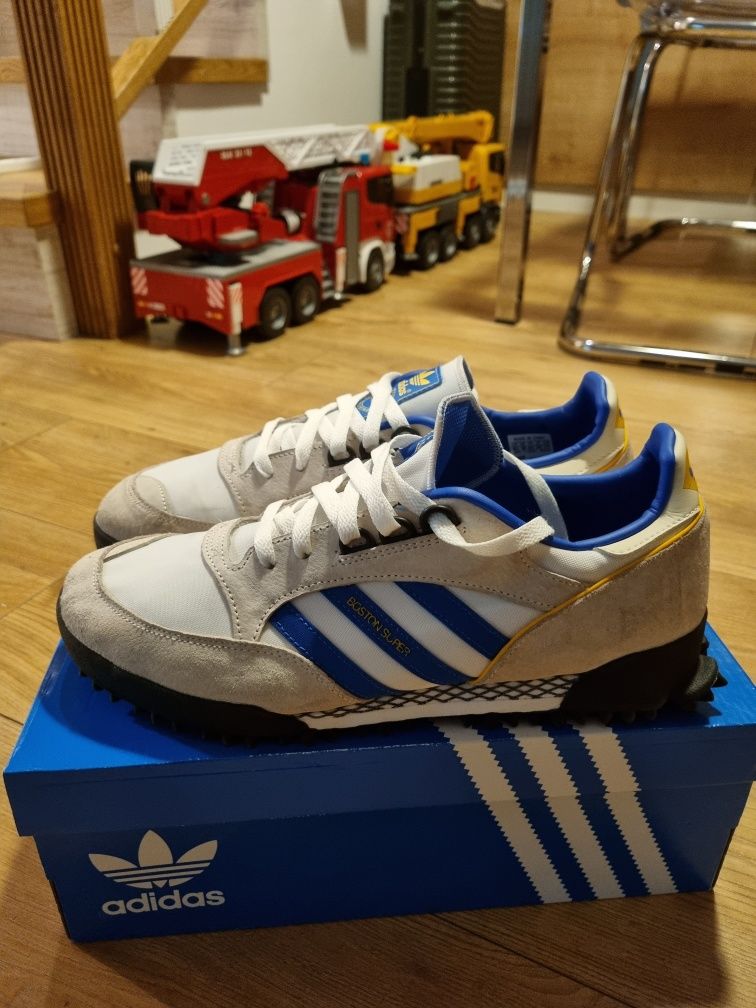 Adidasi originali 44.5