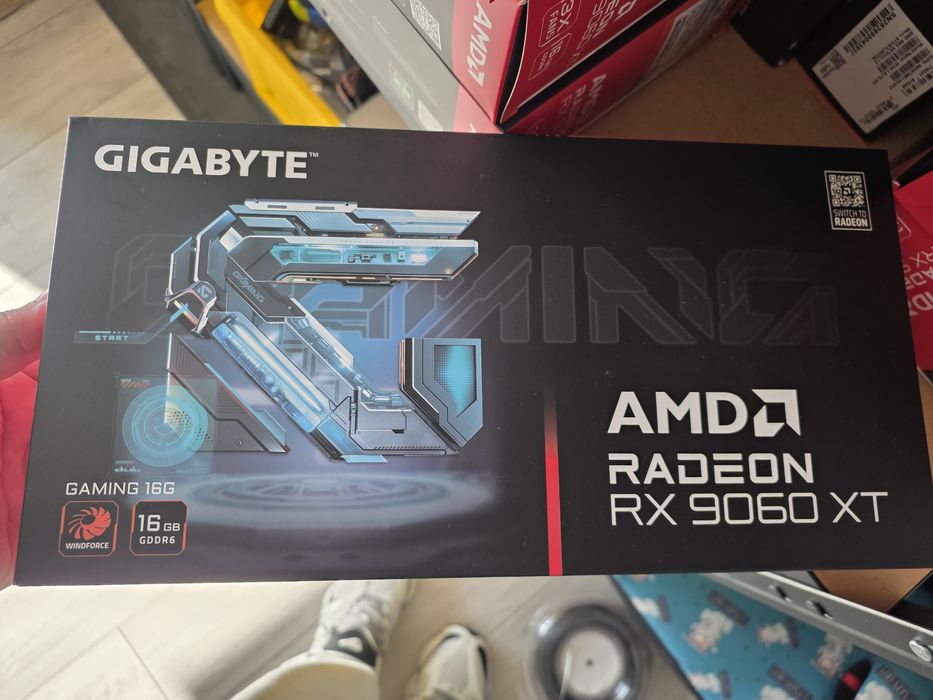 Placa Video GIGABYTE RX9060 XT Gaming OC 16GB