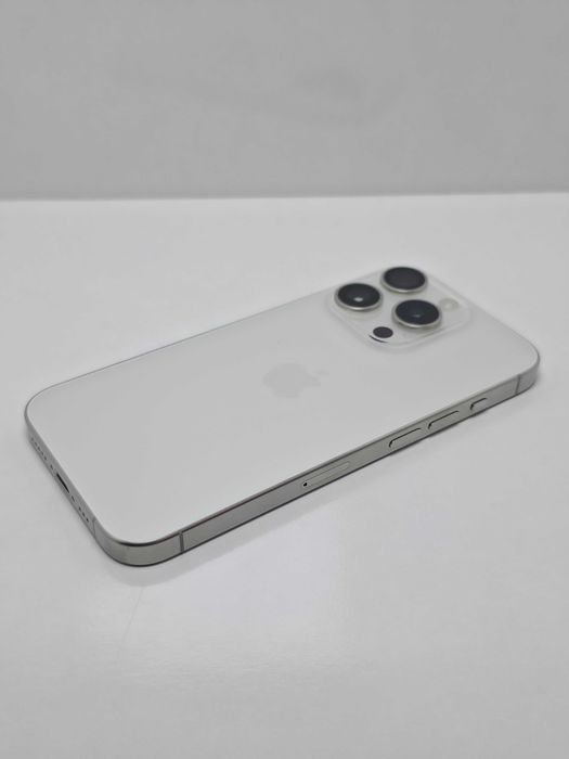 iPhone 15 Pro 128GB Titanium White