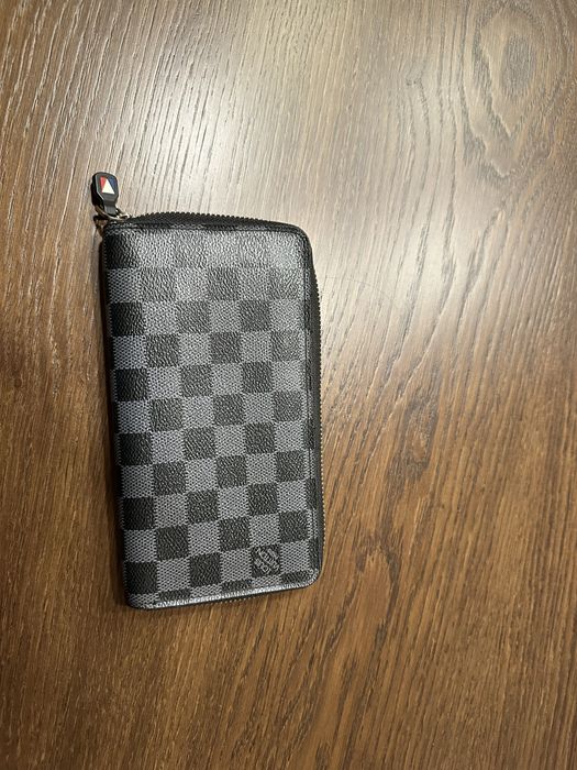 Louis vuitton портфейл