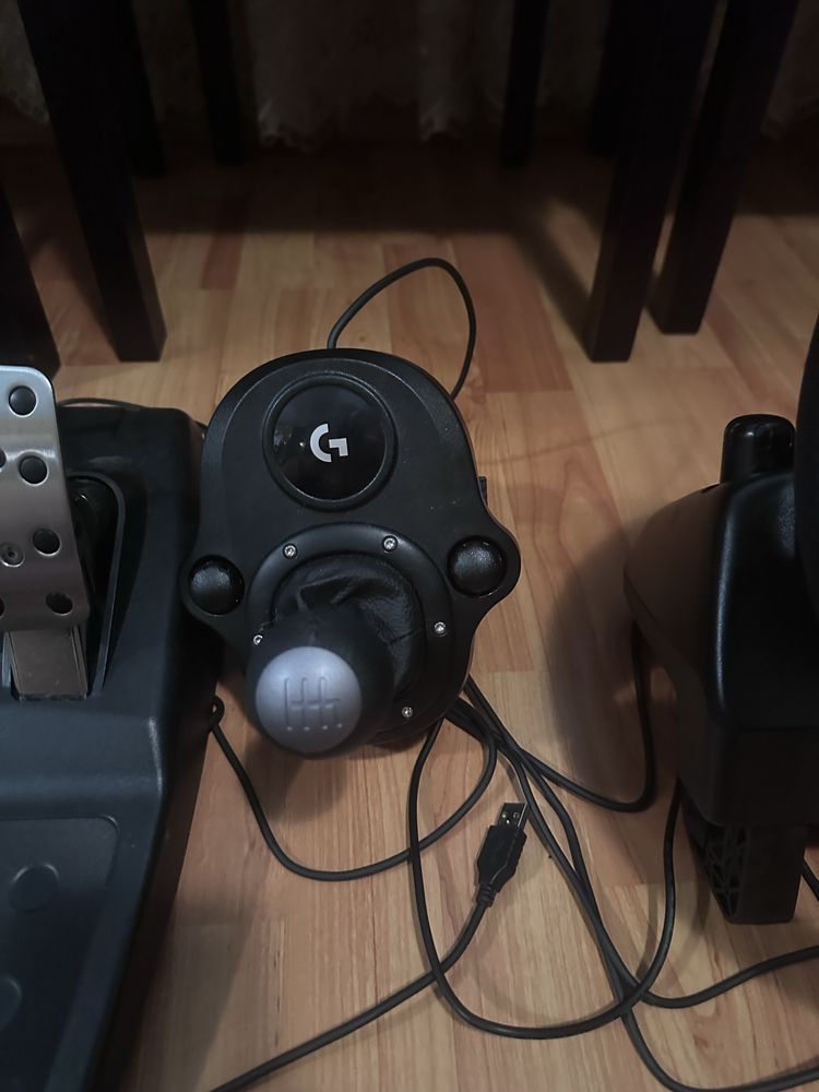 Volan Gaming logitech G29+schimbator