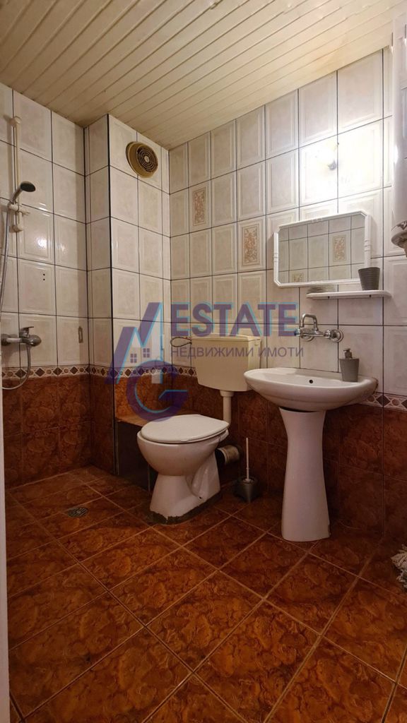 Дава се под наем Двустаен апартамент в Бургас, Център - 47 кв.м за 360 € - Снимка #6