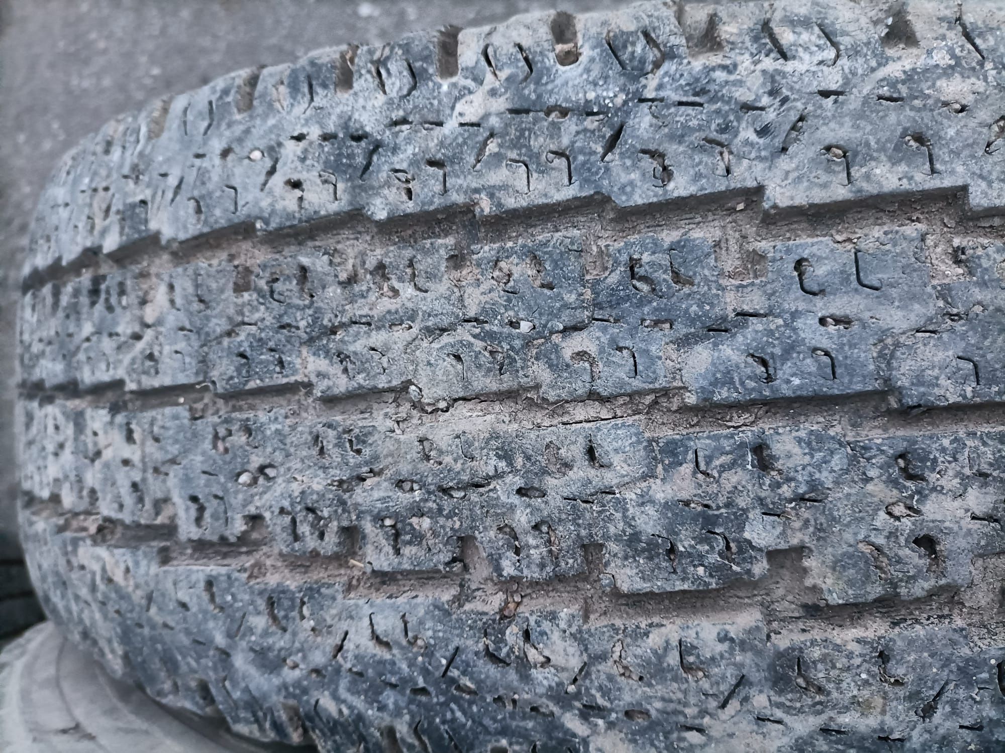 Cauciucuri anvelope pentru autoutilitare vară Michelin 215 75 16 C