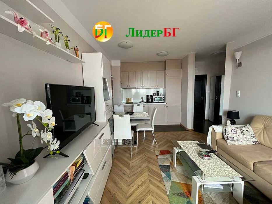 Продава се Двустаен апартамент в Свети Влас - 55 кв.м за 1910 €/кв.м - Снимка #2