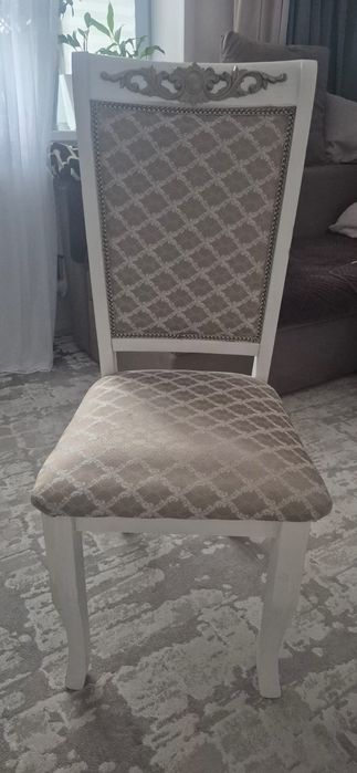 Продам стулья для гостиной