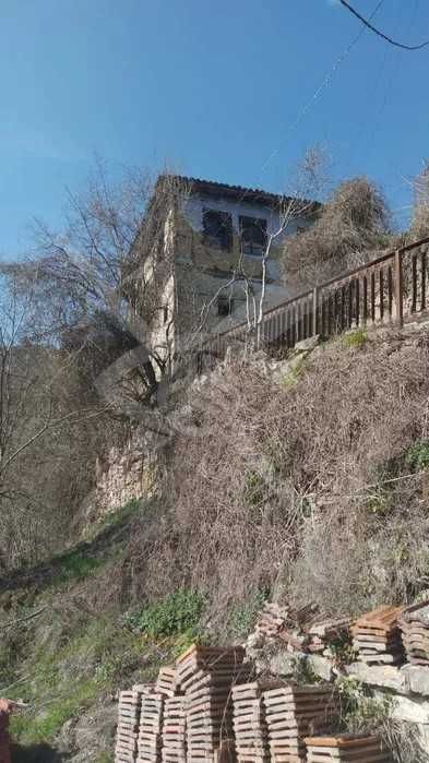 Продава се Къща в с. Югово, Област Пловдив - 200 кв.м за 70 €/кв.м - Снимка #1