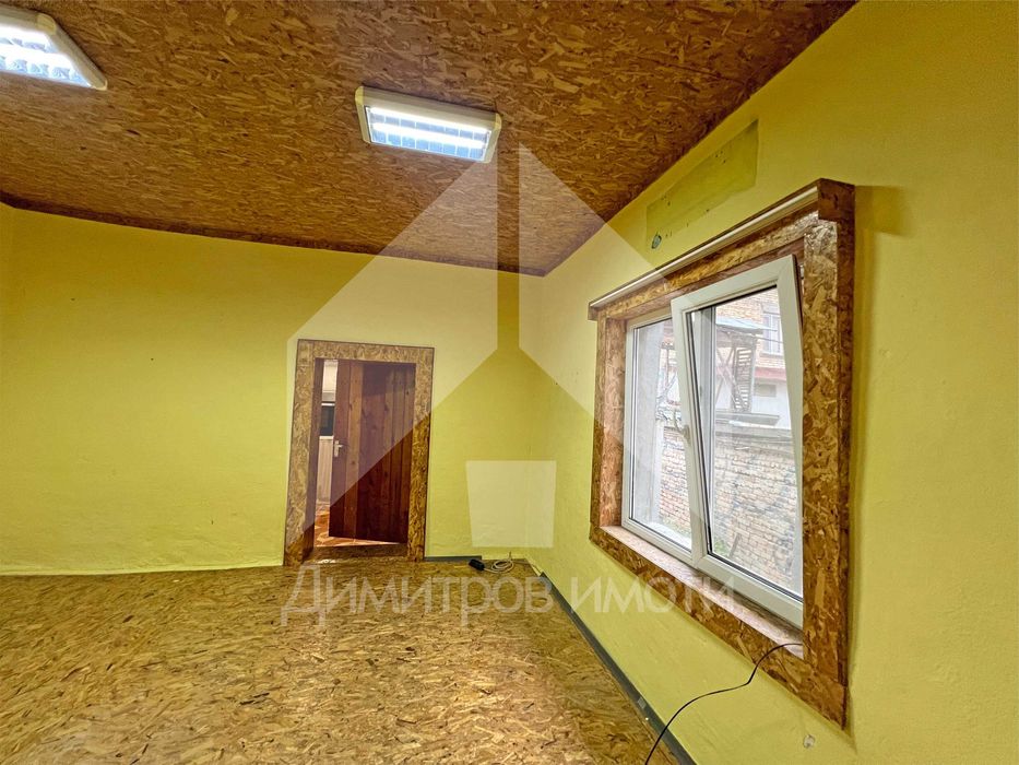 Продава се Къща в Нови пазар - 50 кв.м за 900 €/кв.м - Снимка #13