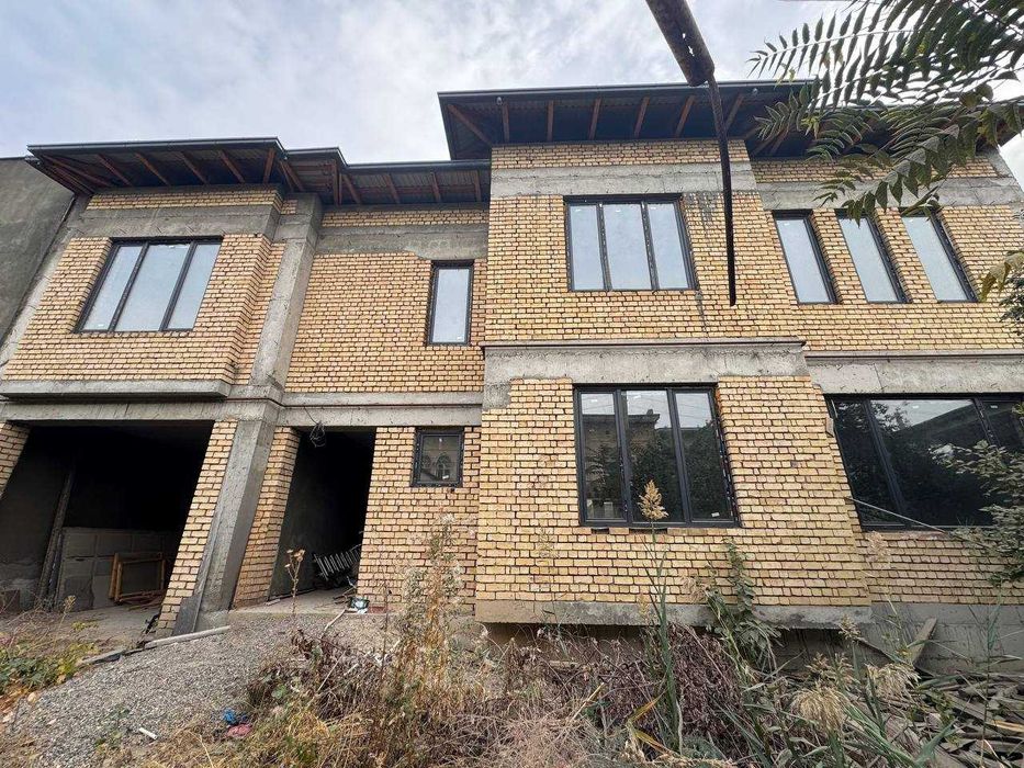 РАКАТ 6 соток 1000 м² ПРОДАЕТСЯ ДОМ, Яккасарайский район, ЦЕНТР