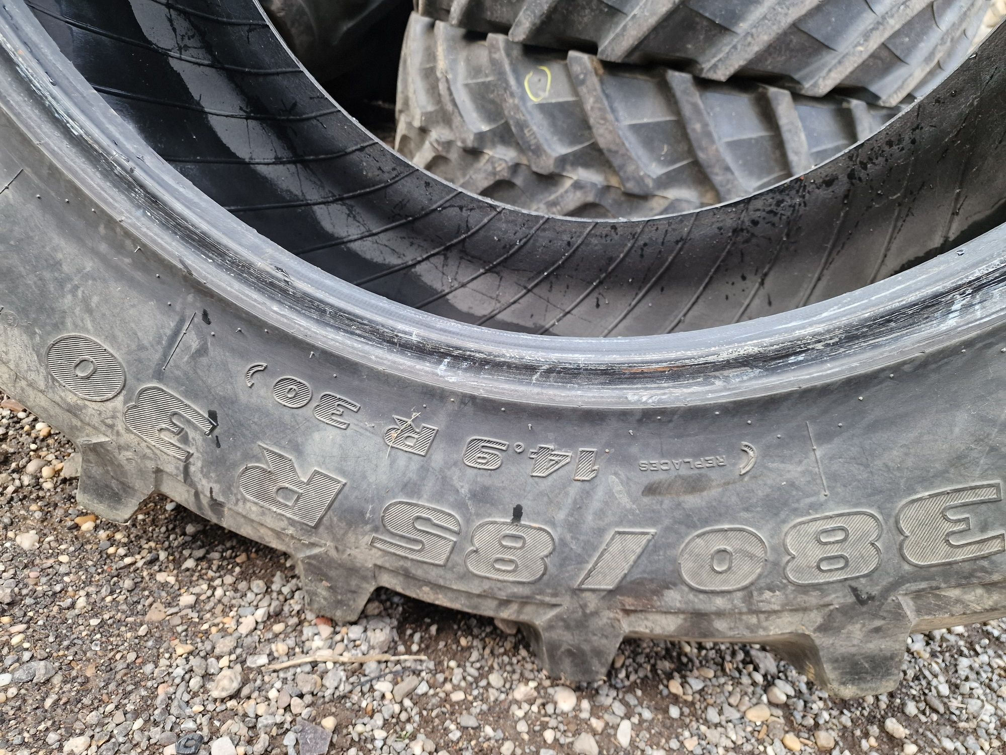 ANVELOPĂ agricolă 14.9R30 (380/85R30) marca Pirelli