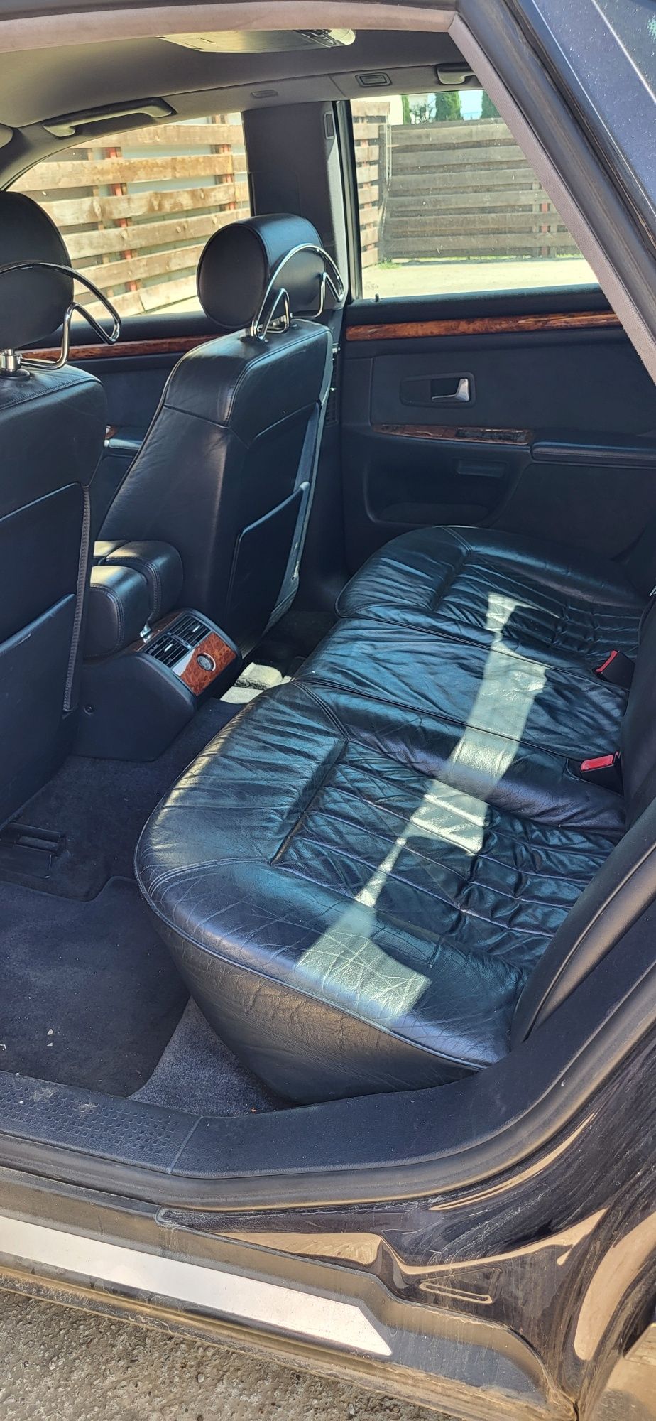 Vand/schimb (cu SUV/4x4) Audi A8 D2 2.5 AKE Automat