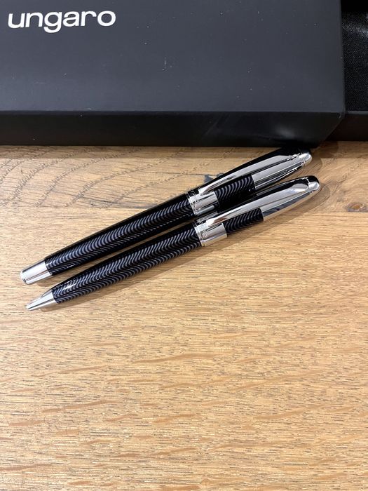 комплект писалка и химикал UNGARO
