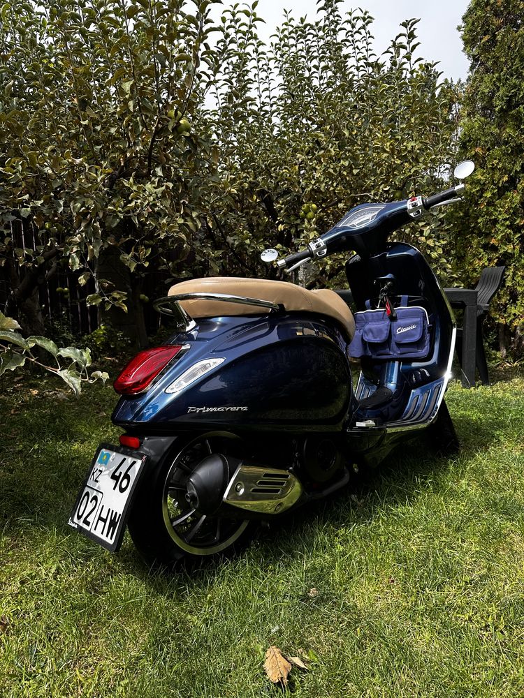 Vespa Primavera 125