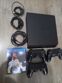 PlayStation 4 slim + 3 controllere