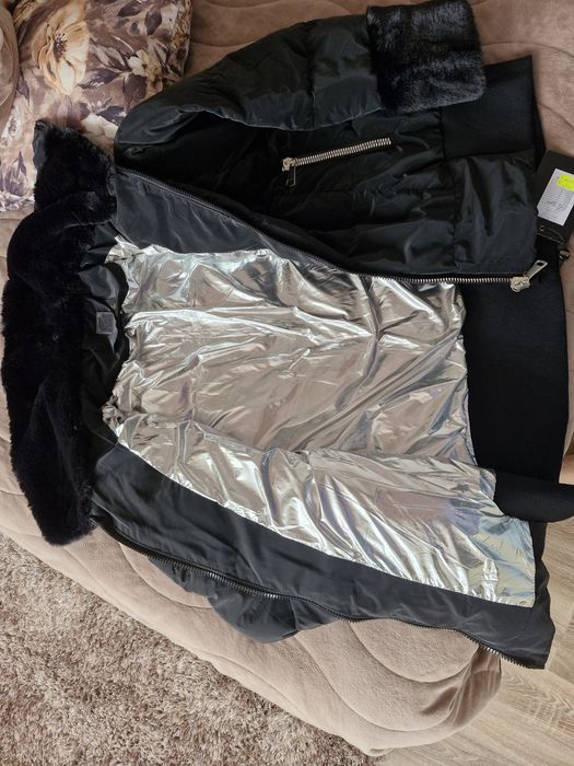 Зимно яке чисто ново