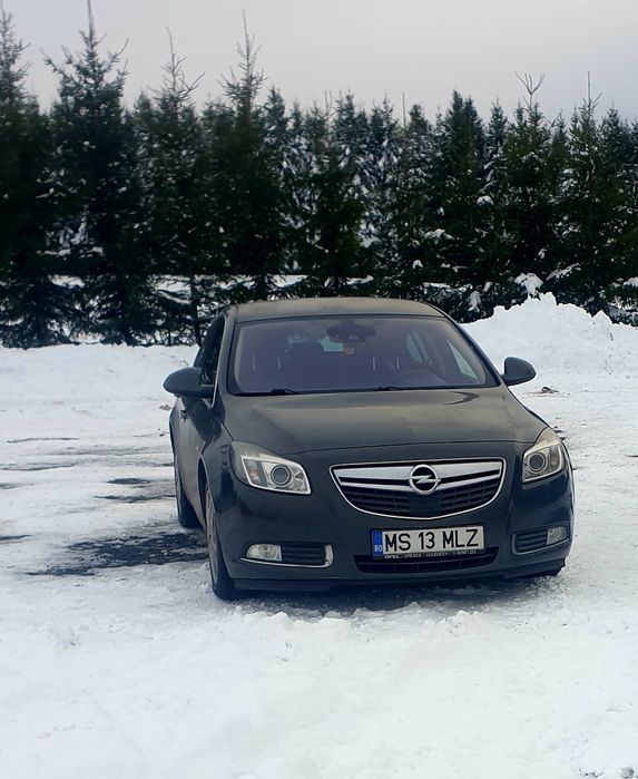 Opel Insignia limousine  2013, motor 2000, diesel. j. OpC. Full 4100€