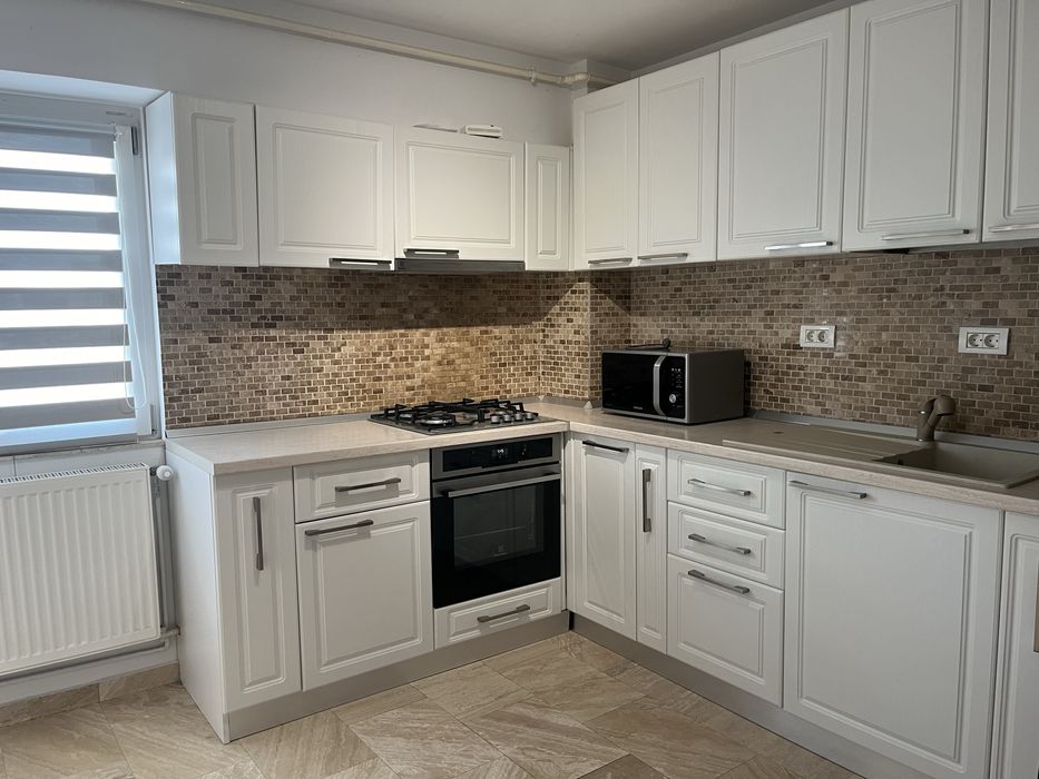 B dul Unirii  - Zepter - stradal Apartament 3 camere  decomandat