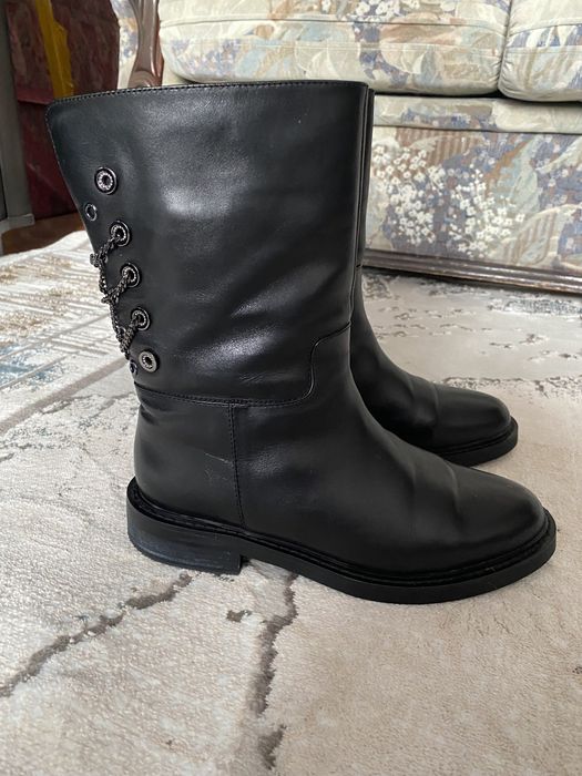 Продам 2 пары зимних сапог