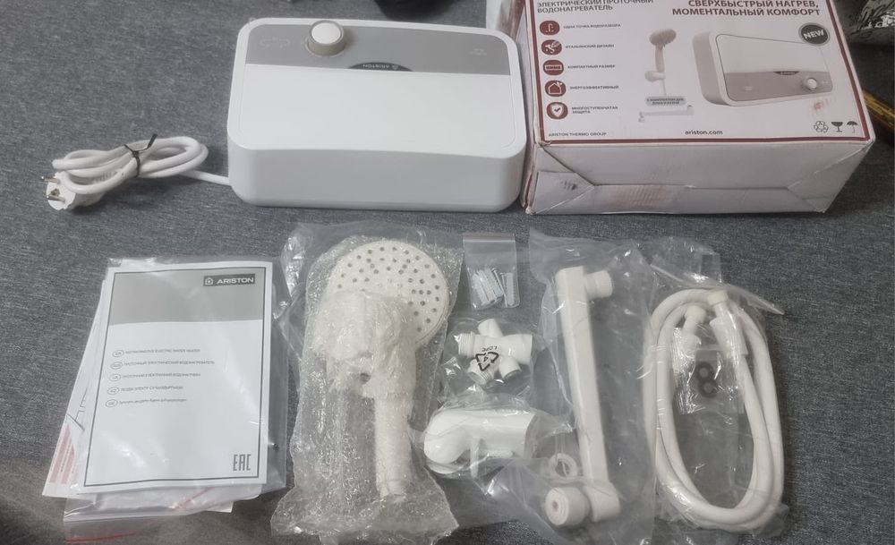 Водонагреватель ARISTON