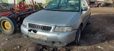 Audi A3 2000г. 1.6i