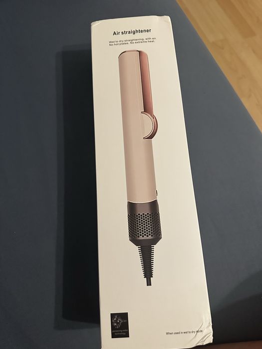 Uscator de par – air straighter- nou în cutie