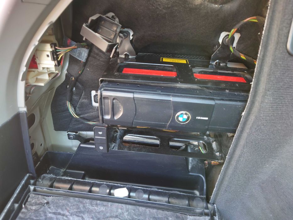 БМВ Е91 320д 163 коня на части BMW E91 320d 163hp