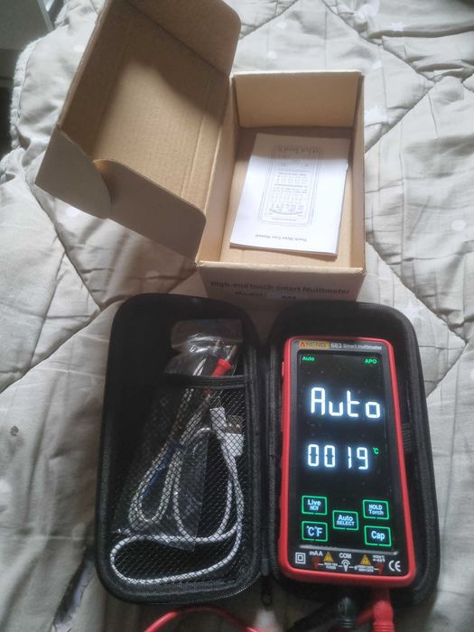 multimetru digital touch screen