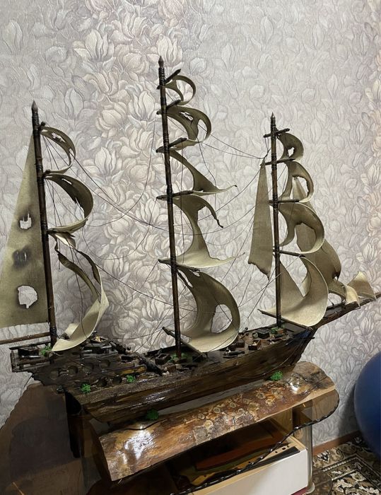Продам Корабль ручной работы , в стилистике пиратов Карибского моря
