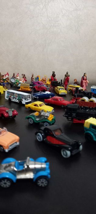 Kinder Ferrero, figurine perioada 90'