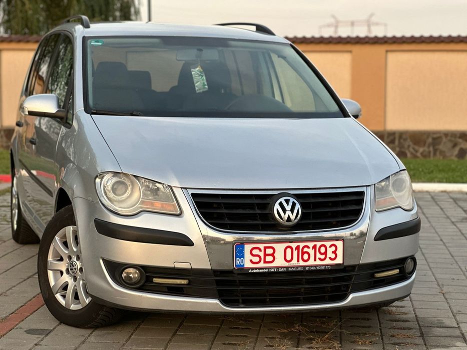 Wv Turan 1.900 Tdi 6+1 Trepte 7 Locuri Nr rosu valabil Preț 3400 Neg