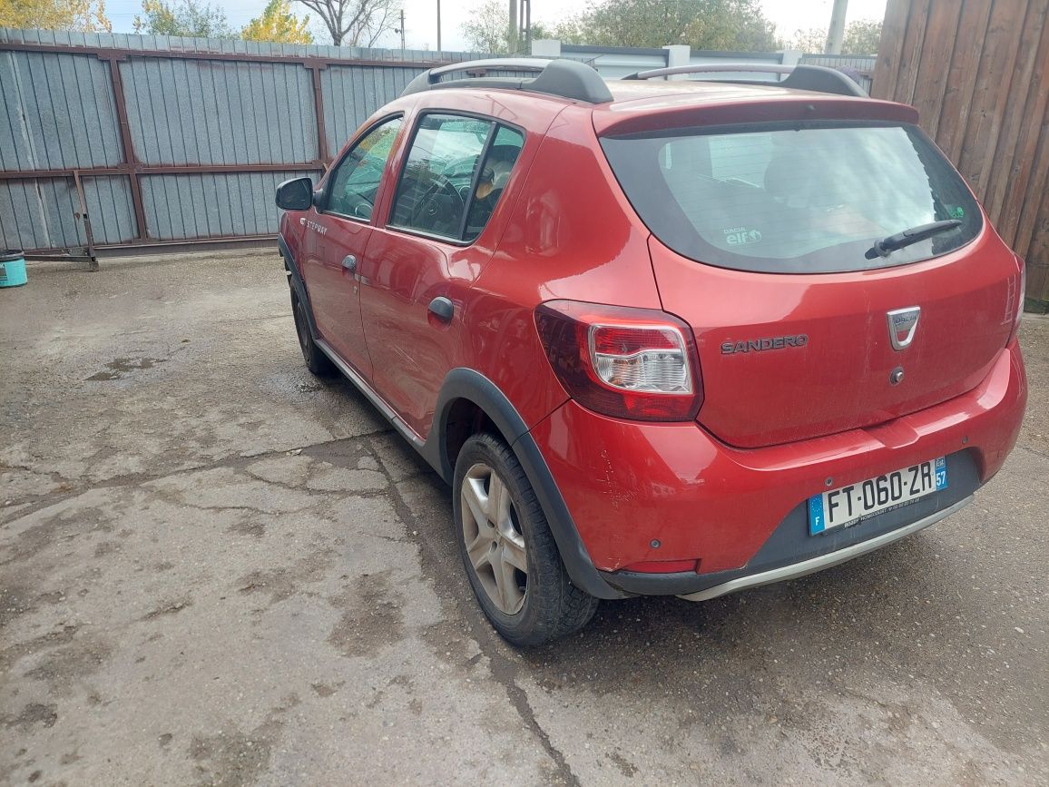 Dezmembrez Dacia Sandero Stepway 2015 0.9 tce full