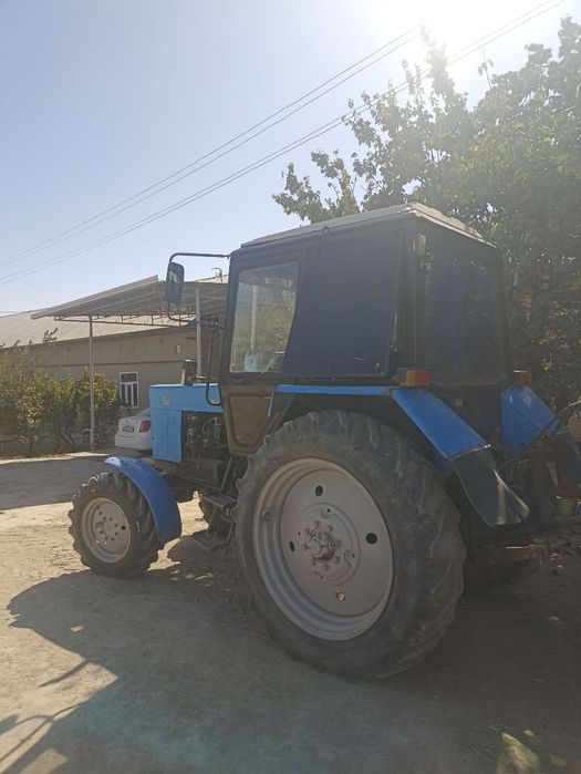 MTZ  82.1 sotiladi