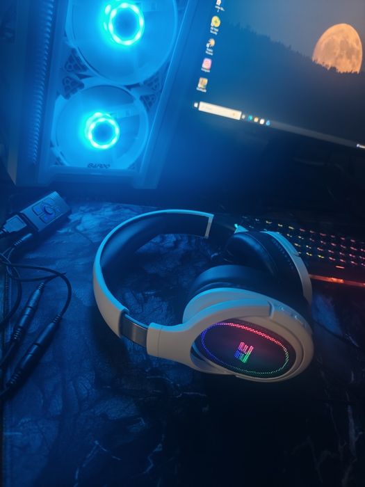 Наушники и X7 igravoy мышка SOTLAD 2/1 . Xal yeng   430 min sum