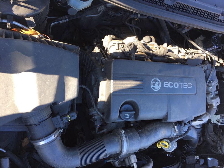 Motor 1.7cdti opel astra j cod A17dtr a17dtj pret 600€ fara accesorii