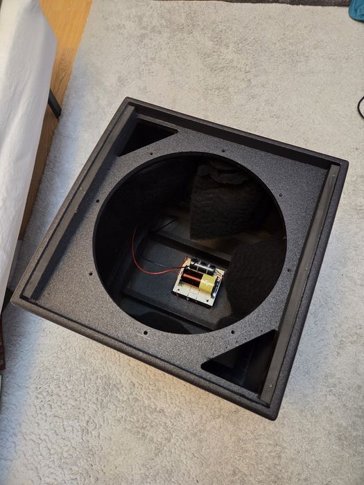 Incinta subwoofer bass 15 inch wharfedale