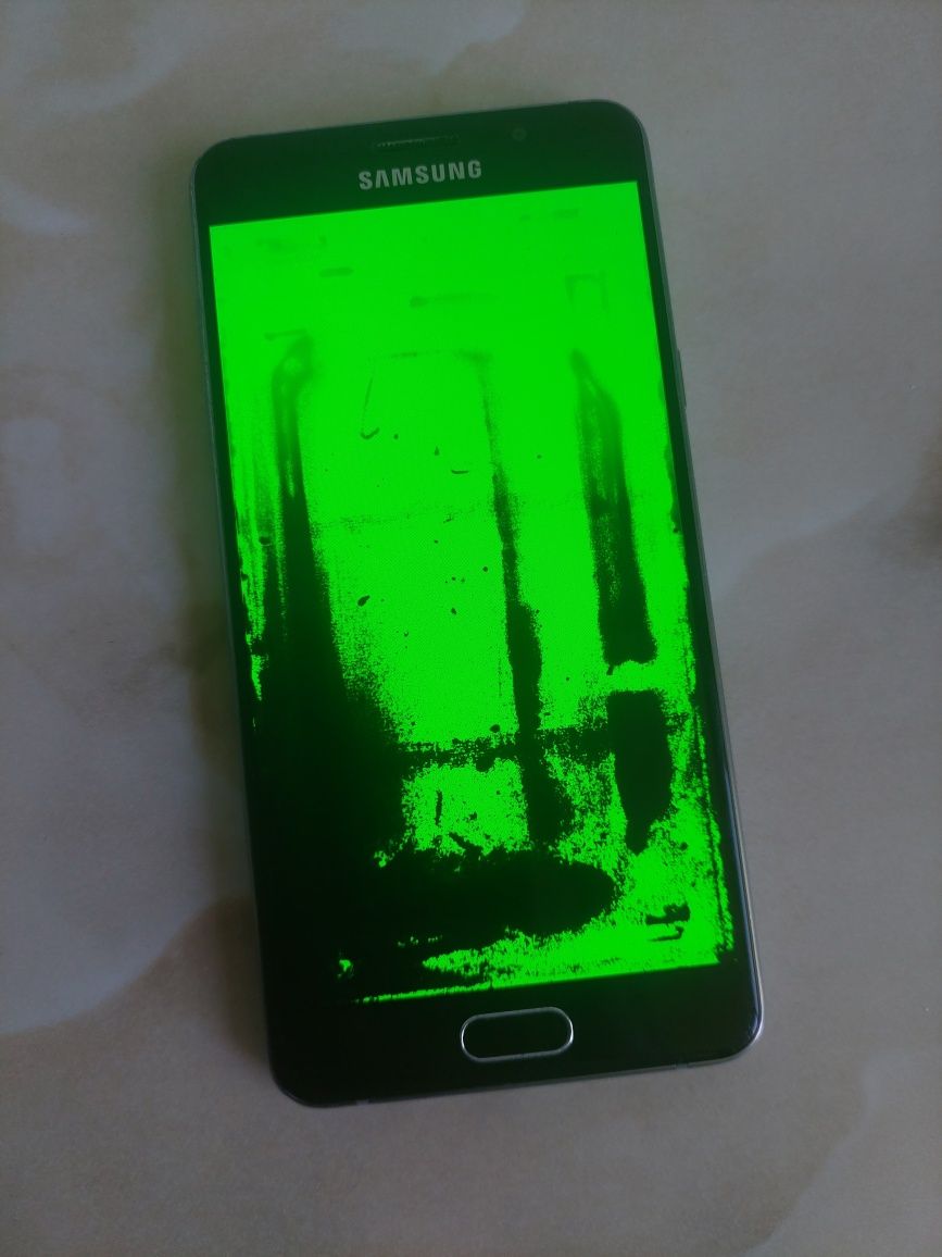 Vând Samsung Galaxy A5 2016 cu burn, perfect funcțional //poze reale