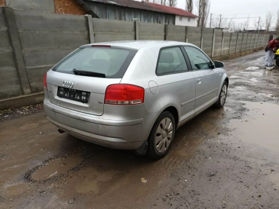 Usa stanga fata/Usa dreapta fata /Oglinda Audi A3 8P Coupe 2004