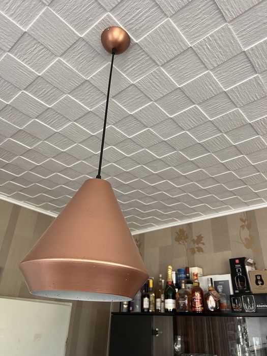 Продавам осветителни тела