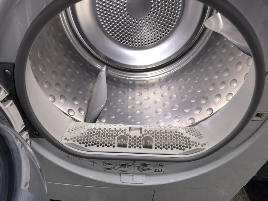 Сешилня AEG T97689IH3 - 8кг. термопомпа А+++  Топ Оферта.